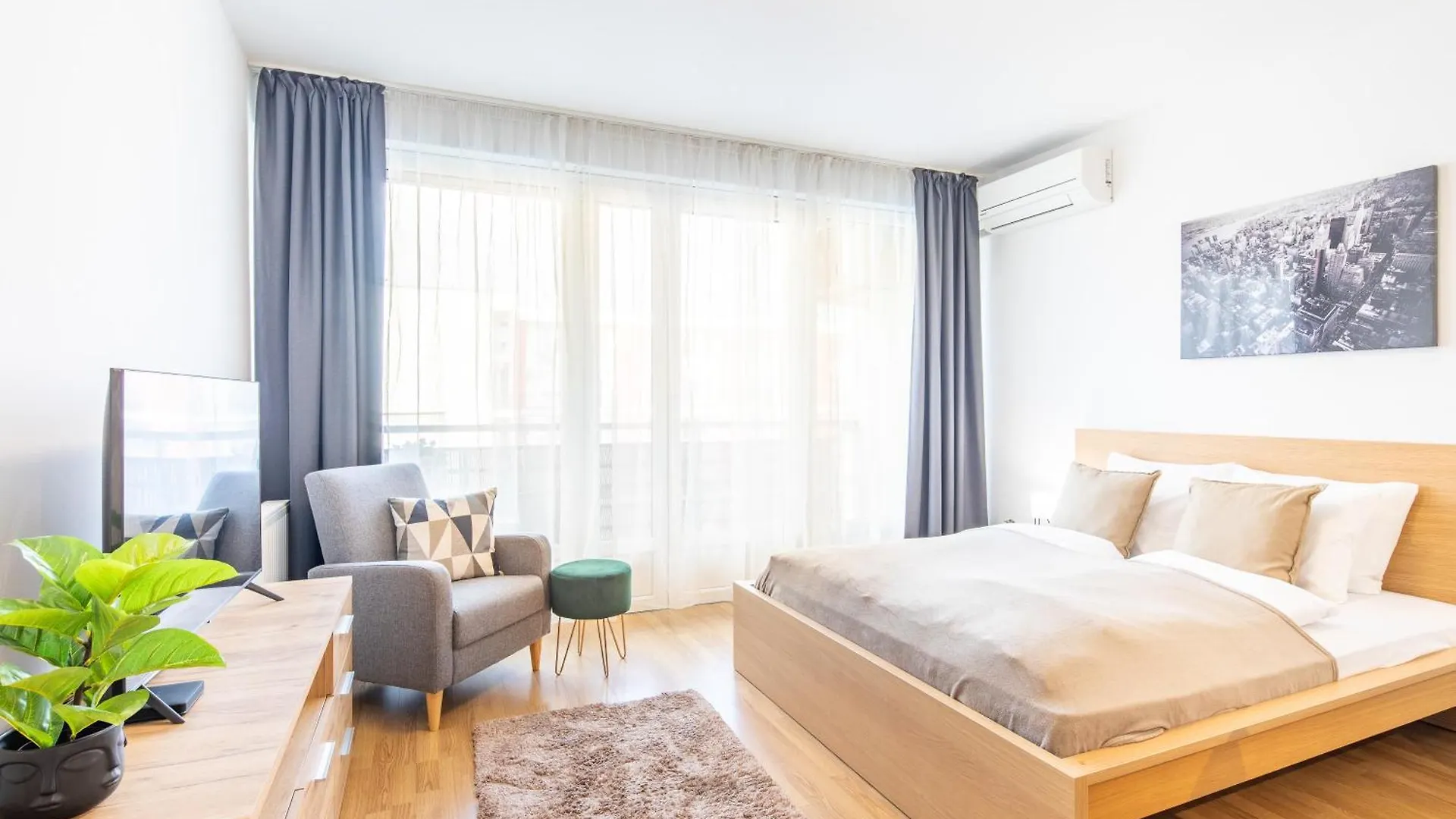 Lotus Apartments Origo With Garage Budapest