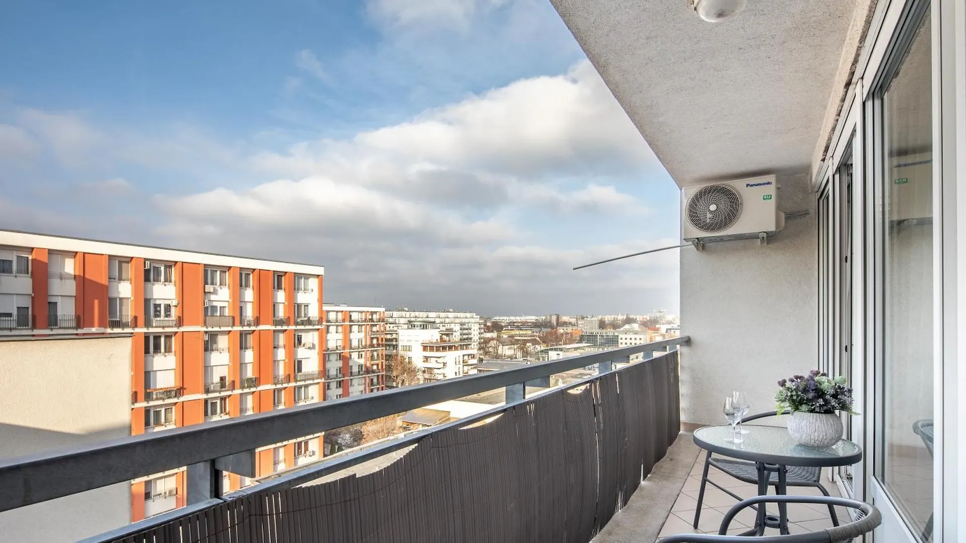 Lotus Apartments Origo With Garage Budapest 0*,