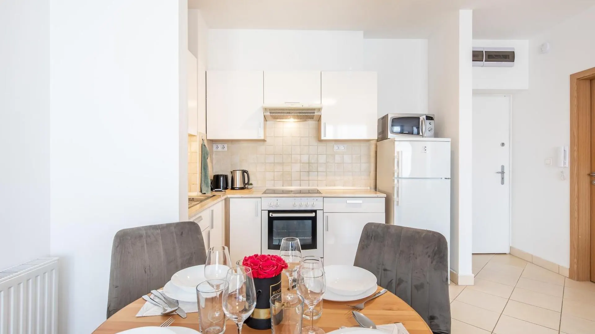 Lotus Apartments Origo With Garage Budapest