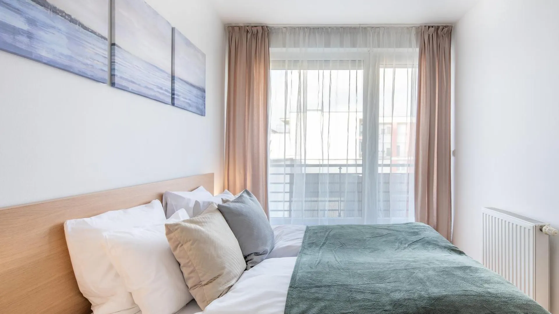 Lotus Apartments Origo With Garage Budapest